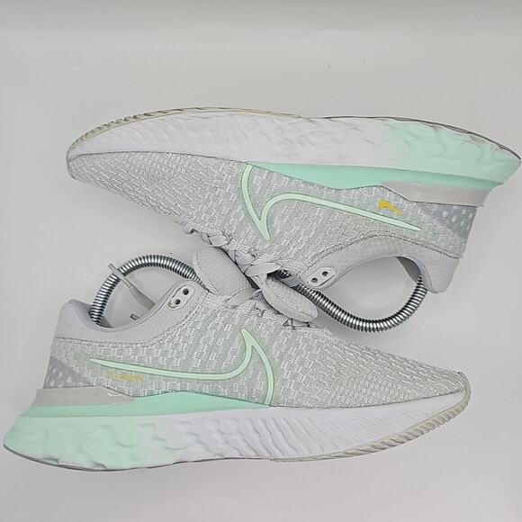 Nike React Infinity Run Flyknit 3 Platinum Mint Foam Womens 8 Running Shoes - Picture 5 of 8
